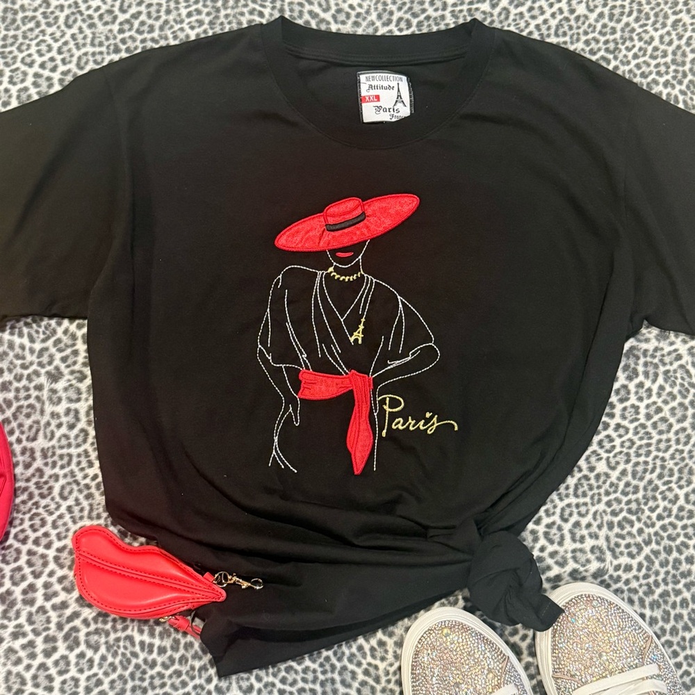 Black T-Shirt Red Paris Design Lady Hat Eiffel Tower Embroidery Appliqué Vintage